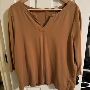 Elegant Chico’s Tan Women's Top